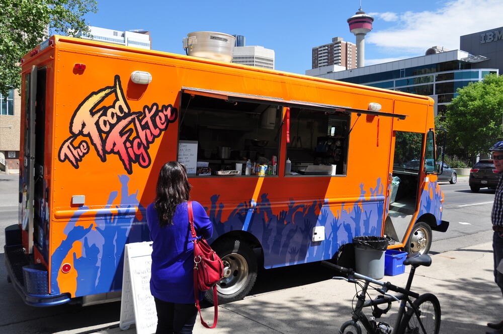 how to book a food truck