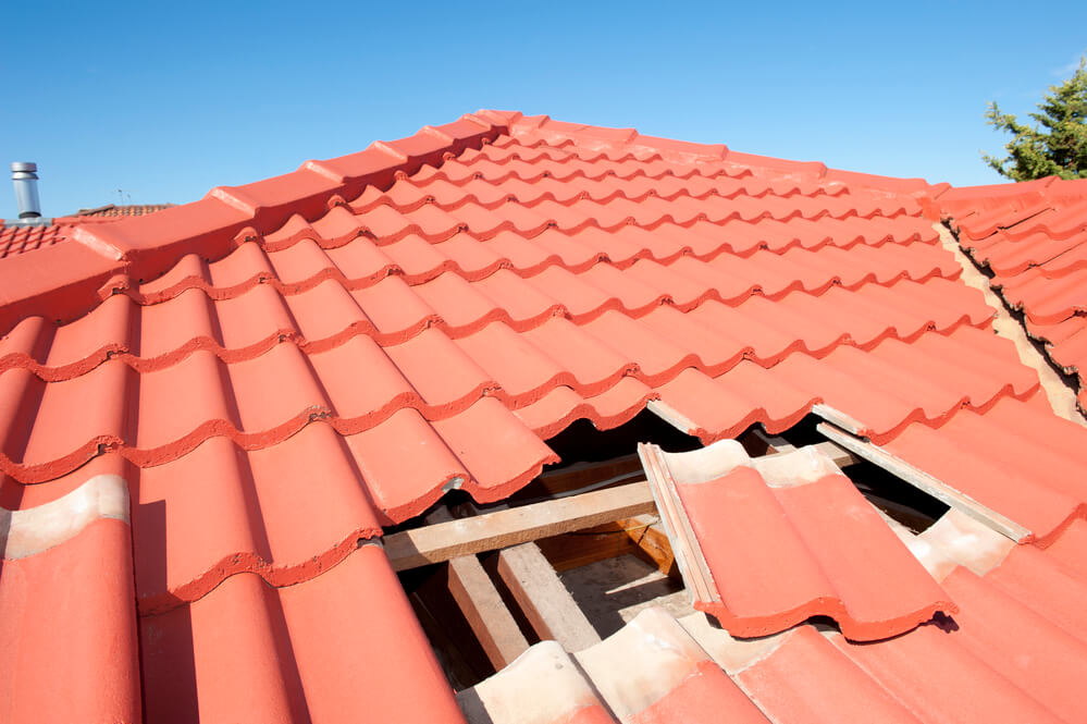 Does Homeowners Insurance Cover Roof Damage?