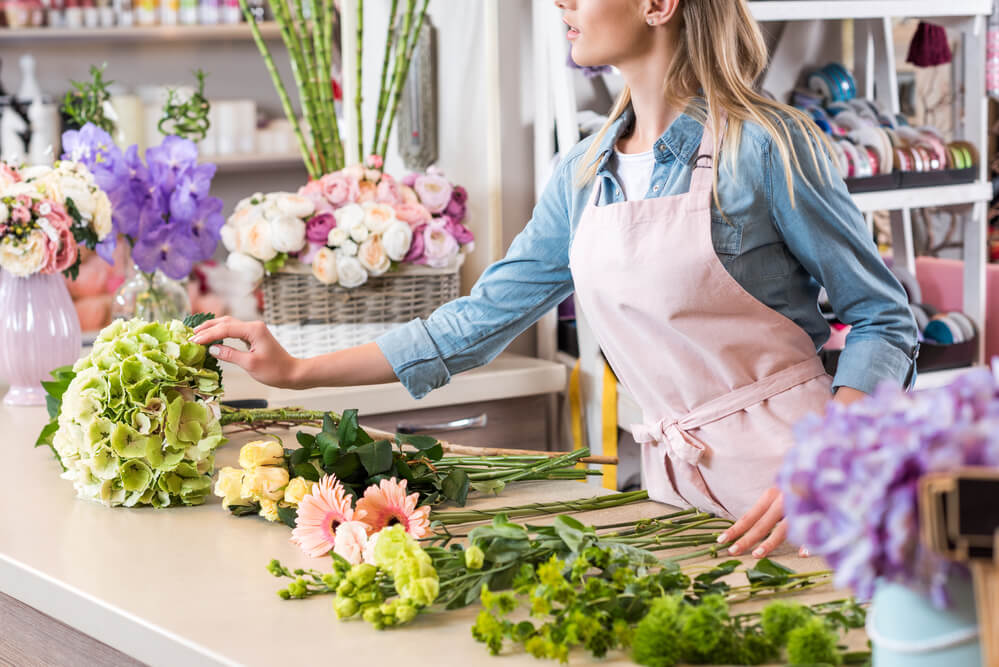 What Do Florist Do With Old Flowers