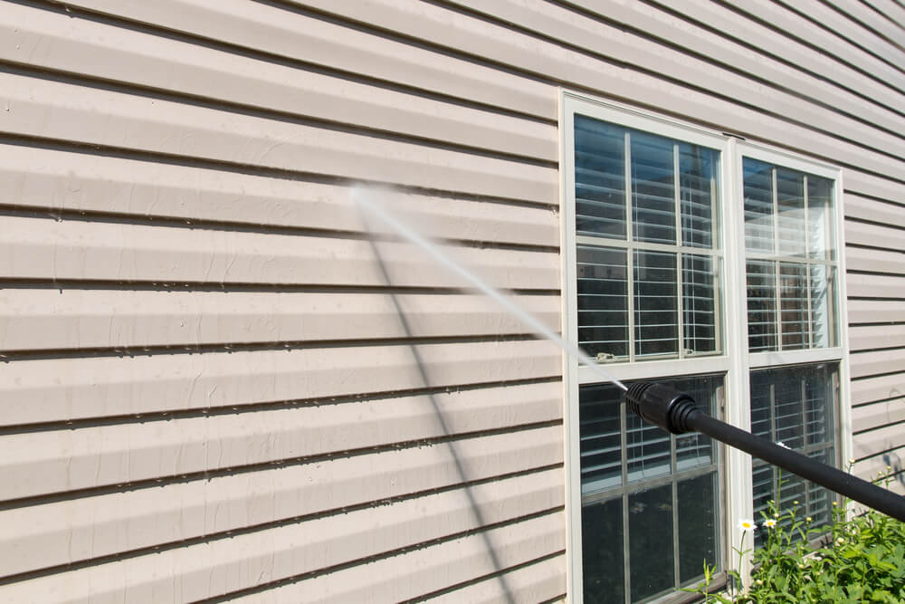 What is the Best Time of Year to Power Wash a House?