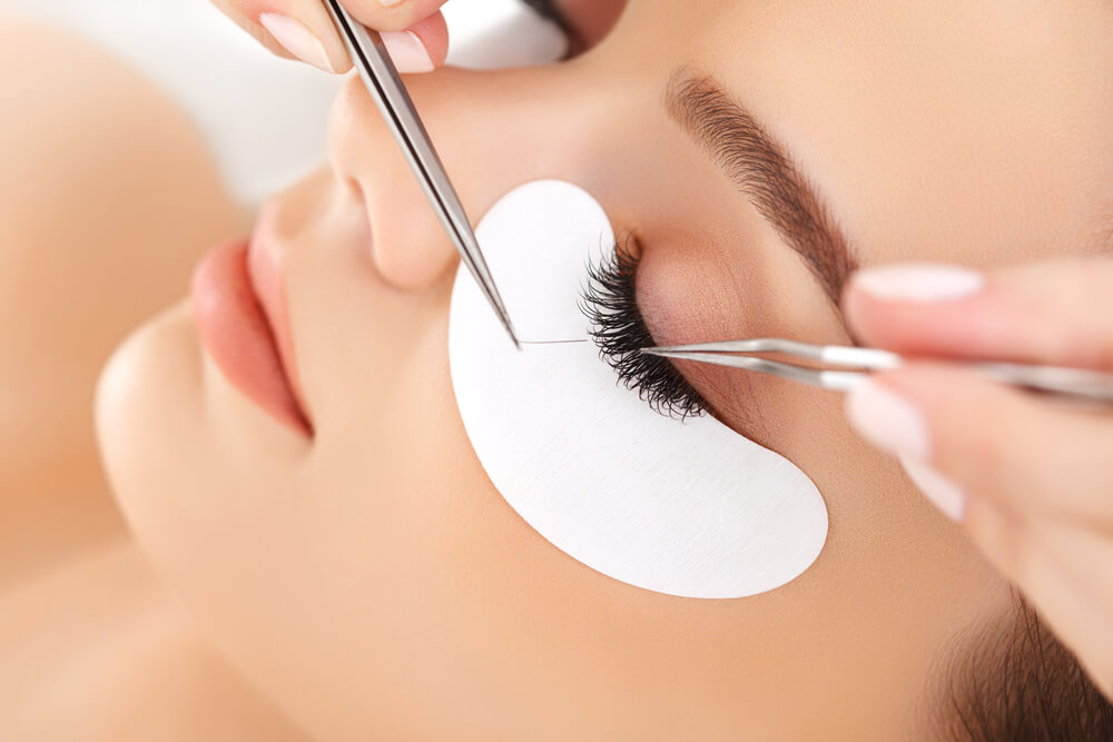 Can you use Latisse with eyelash extensions?
